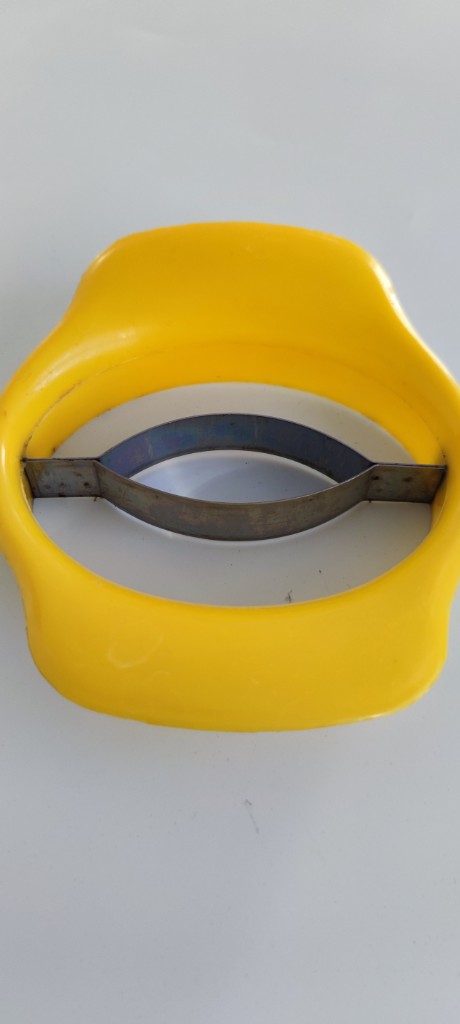 Ніж для нарізання яблук