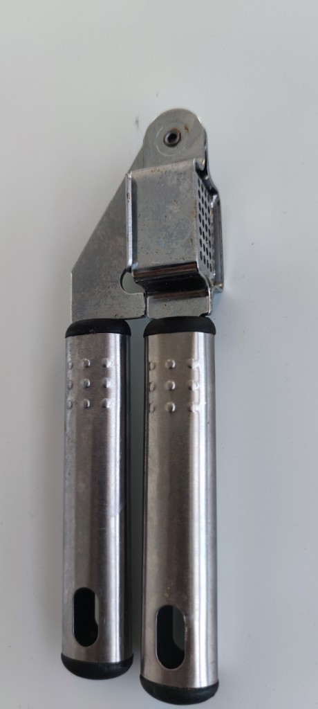 Прес для часнику