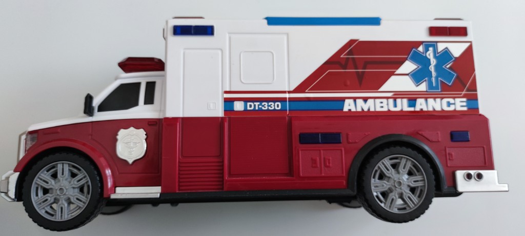 Іграшкова машина швидкої допомоги