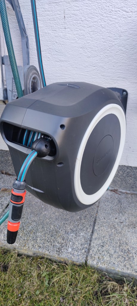 Автоматичний коток для садового шлангу