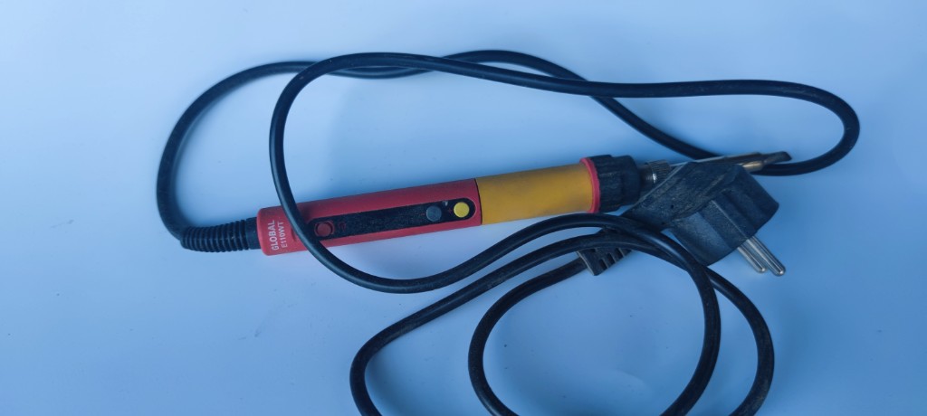 Паяльник з регулятором температури