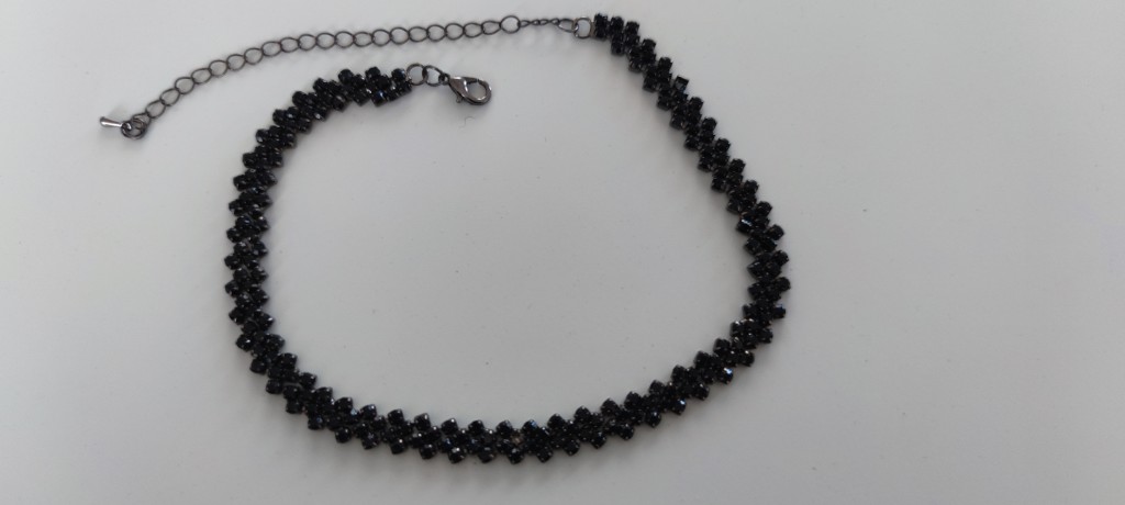 Чорне намисто з бісером