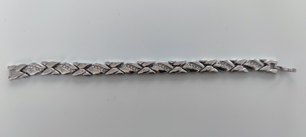 Срібний браслет з інкрустацією