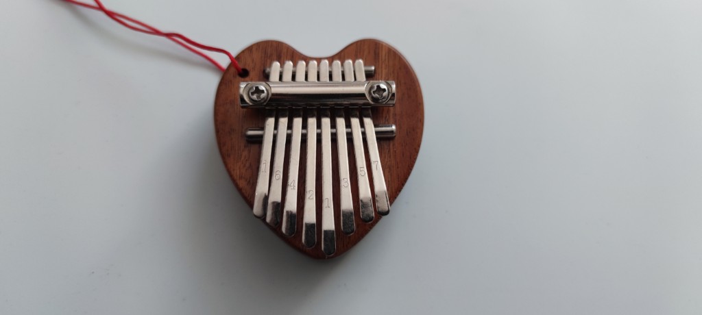 Калімба у формі серця