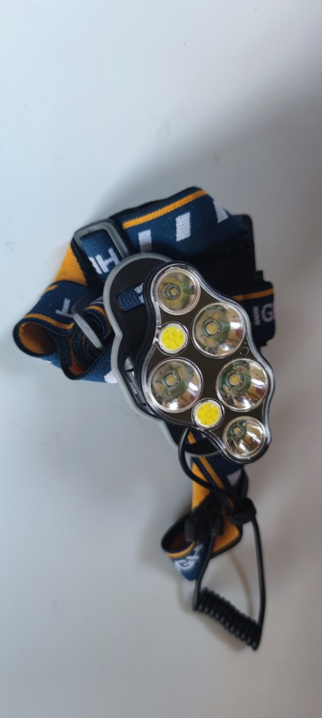 Налобний ліхтар