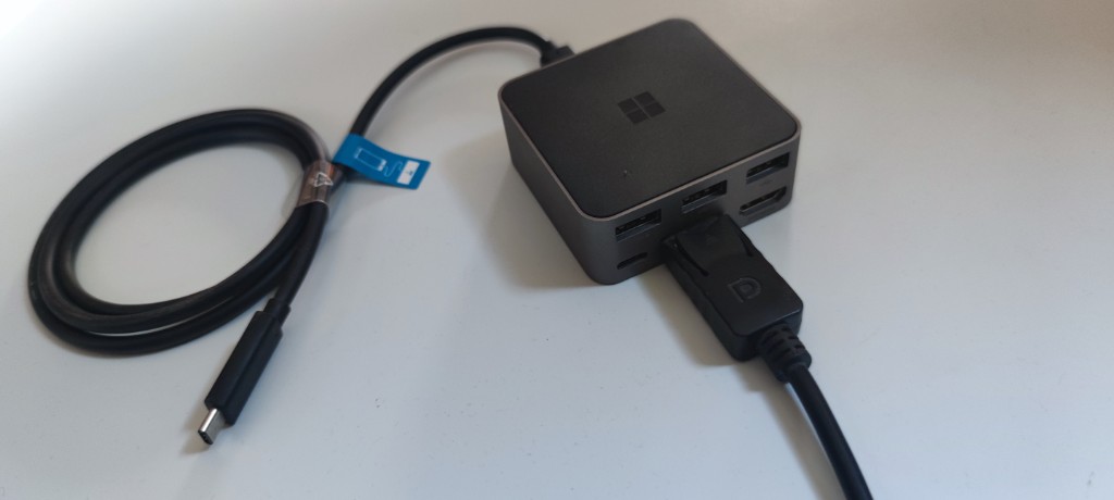 Док-станція USB-C